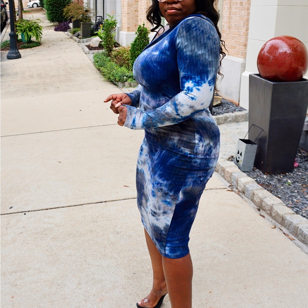 Magia Womens Dress Size Small Blue Tie Dye Bodycon